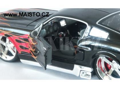 1967 Ford Mustang GT (1:24) Maisto
