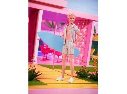 Barbie Ken v ikonickém filmovém outfitu HPJ97