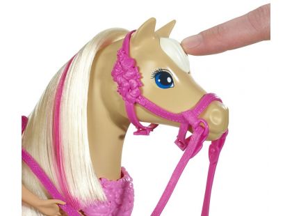 Barbie Panenka a tančící kůň