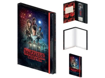 Blok Premium VHS Stranger Things 1 - Poškozený obal