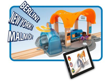 Brio World 33973 Smart Tech Sound Vlaková stanice s tunelem - Poškozený obal