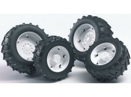 Bruder 2323 Náhradní kola pro traktory řady 2000 bílé