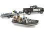 Bruder 2507 RAM 2500 Police Pickup, modul L+S, přívěs, člun, 2 figurky 1:16 3