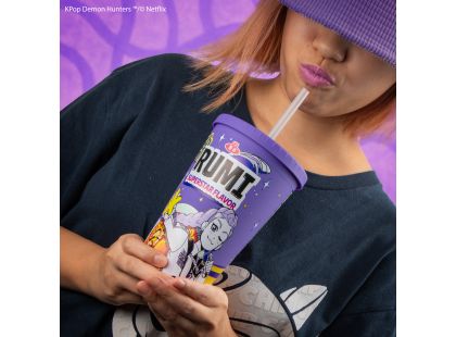 Cinereplicas K-pop Demon Hunters hrnek s brčkem Rumi Superstar Flavour