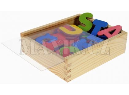 Dřevěné magnetické písmena