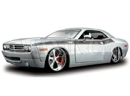 Dodge Challenger Concept 2006 Maisto 1:18 - Stříbrná