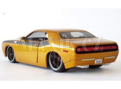 Dodge Challenger Concept 2006 Maisto 1:18 - Stříbrná