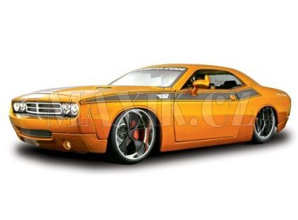 2006 Dodge Challenger Concept Car Orange 1/18 Diecast Model Car by Maisto