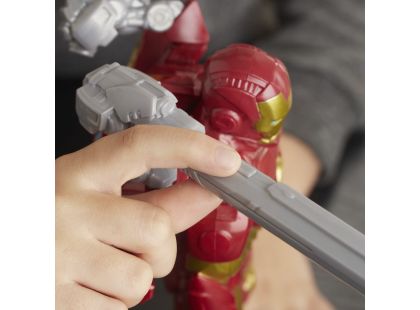 Hasbro Avengers figurka Iron Man s Power FX přislušenstvím