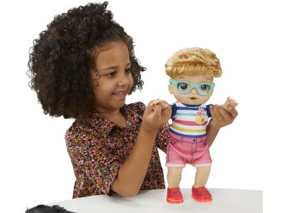 Hasbro Baby Alive Chodící panenka kluk