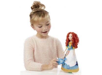 Hasbro Disney Princess Panenka s vybarvovací sukní - Merida