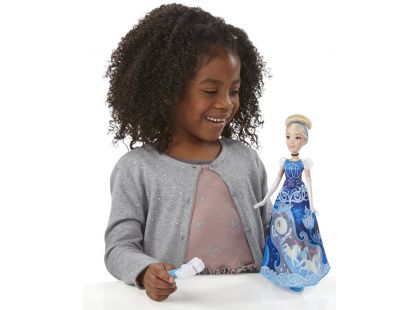 Hasbro Disney Princess Panenka s vybarvovací sukní - Popelka