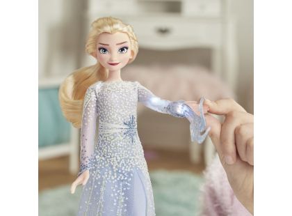 Hasbro Frozen 2 Kouzelné dobrodružství Elsa