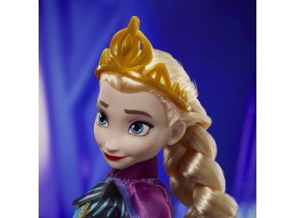 Hasbro Ledové Království 2 Elsa královská proměna