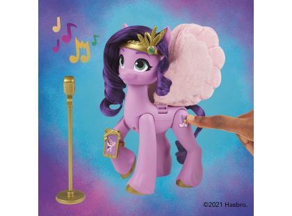 Hasbro My Little Pony zpívající Pipp
