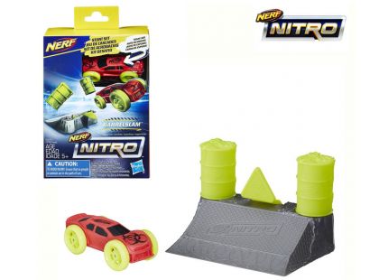 Hasbro Nerf Nitro náhradní autíčko a překážka Barrelslam
