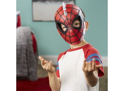 Hasbro SpiderMan základní maska červená