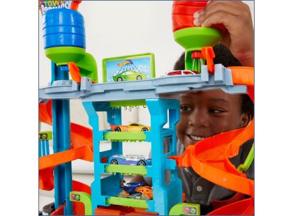 Hot Wheels City Color Shifters automyčka se spirálou - Poškozený obal