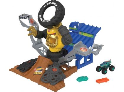 Hot Wheels Monster Trucks Mega-Wrex versus Crushzilla v aréně