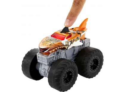 Hot Wheels Monster Trucks svítící a rámusící vrak Tiger Shark