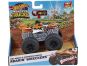 Hot Wheels Monster Trucks svítící a rámusící vrak Tiger Shark 5