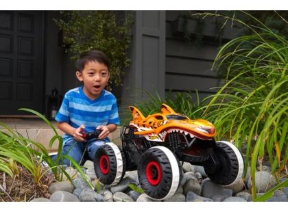 Hot Wheels RC Monster Truck 1 : 15 tygří žralok - Poškozený obal