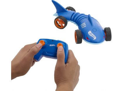 Hot Wheels RC Shark Speeder 1 : 15