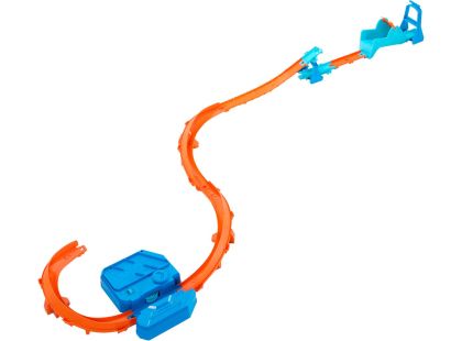 Hot Wheels Track Creator nabušená sada s boosterem - Poškozený obal