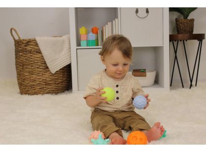 Infantino Míčky s texturami Super Soft 6 ks