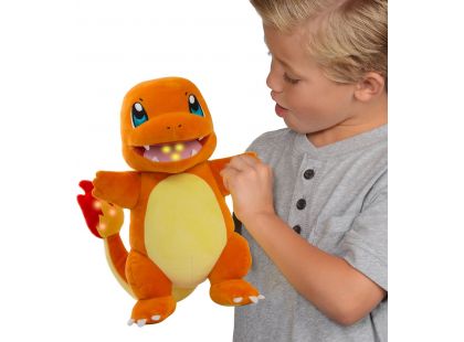 Interaktivní plyšový Pokémon Charmander šlehající plamen