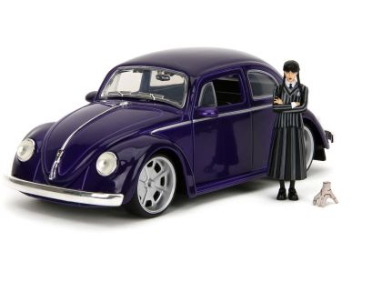 Jada Wednesday auto 1972 VW Beetle 1:24 a figurka Wednesday