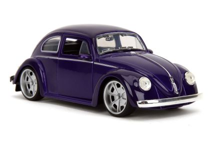 Jada Wednesday auto 1972 VW Beetle 1:24 a figurka Wednesday