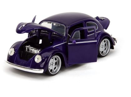 Jada Wednesday auto 1972 VW Beetle 1:24 a figurka Wednesday