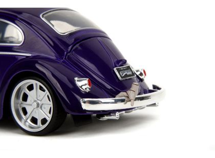 Jada Wednesday auto 1972 VW Beetle 1:24 a figurka Wednesday