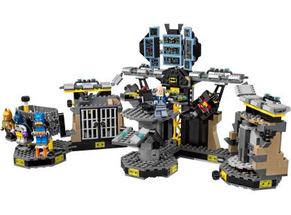 LEGO Batman 70909 Vloupání do Batcave