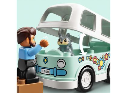 LEGO® DUPLO® Town 10946 Dobrodružství v rodinném karavanu