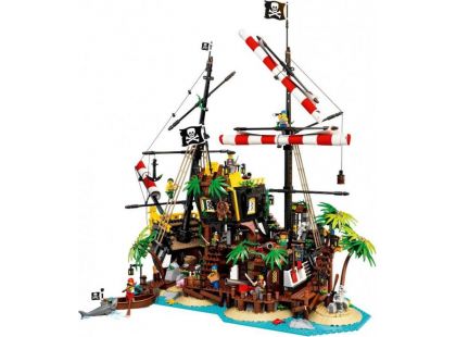 LEGO Ideas 21322 Pirates of Barracuda Bay