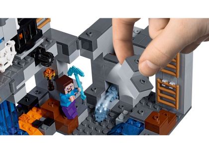 LEGO Minecraft 21147 Skalní dobrodružství