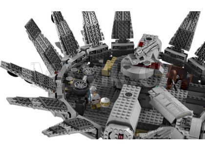 LEGO Star Wars 7965 Millennium Falcon