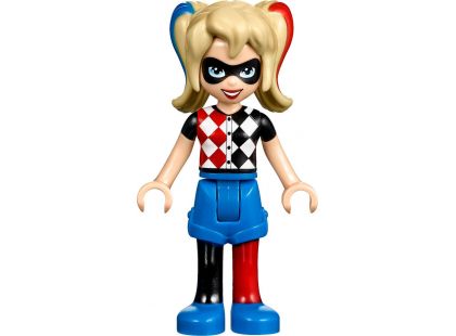 LEGO Super Heroes Girls 41231 Harley Quinn spěchá na pomoc