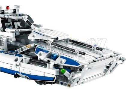 LEGO Technic 42025 Nákladní letadlo - Poškozený obal