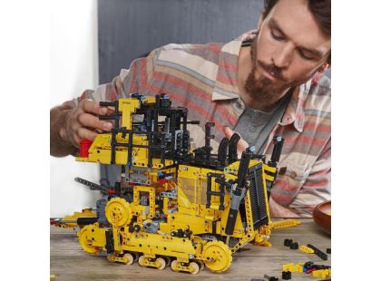 LEGO® Technic 42131 Buldozer Cat D11 - Poškozený obal