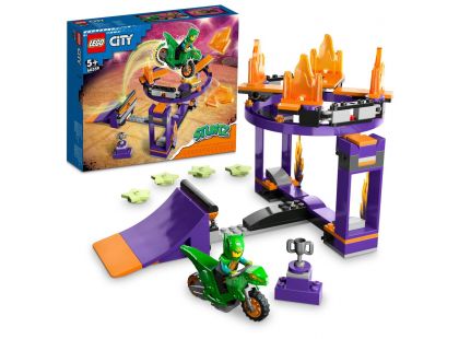LEGO® City 60359 Kaskadérská výzva s rampou a obručí