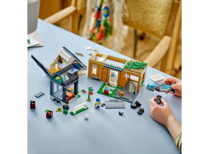 LEGO® City 60398 Rodinný dům a elektromobil