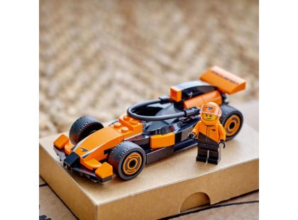 LEGO® City 60442 Jezdec F1® se závodním vozem McLaren