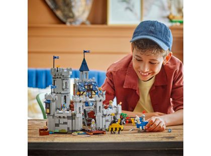 LEGO® Creator 3v1 31168 Středověký hrad a rytíři na koních