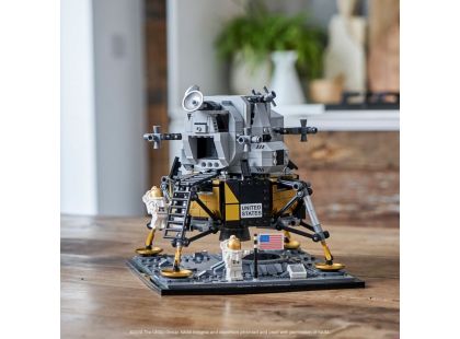 LEGO® Creator Expert 10266 Lunární modul NASA Apollo 11 - Poškozený obal