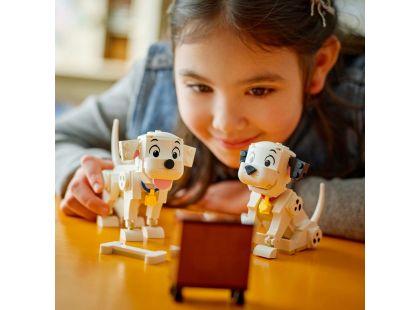 LEGO® Disney 43271 Štěňátka Štístko a Penny z filmu 101 dalmatinů - Poškozený obal