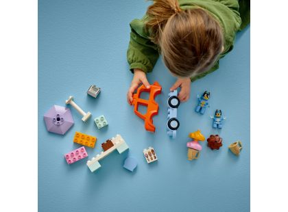 LEGO® DUPLO® Bluey 10458 Bluey a výlet na zmrzlinu