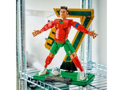 LEGO® Editions 43016 Cristiano Ronaldo – Fotbalová legenda